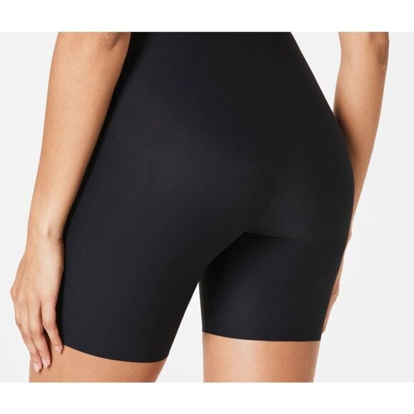Spanx Mid-Thigh Shorts Women's Plus 2X Black Compression Lightweight Smoothing - Picture 2 of 10